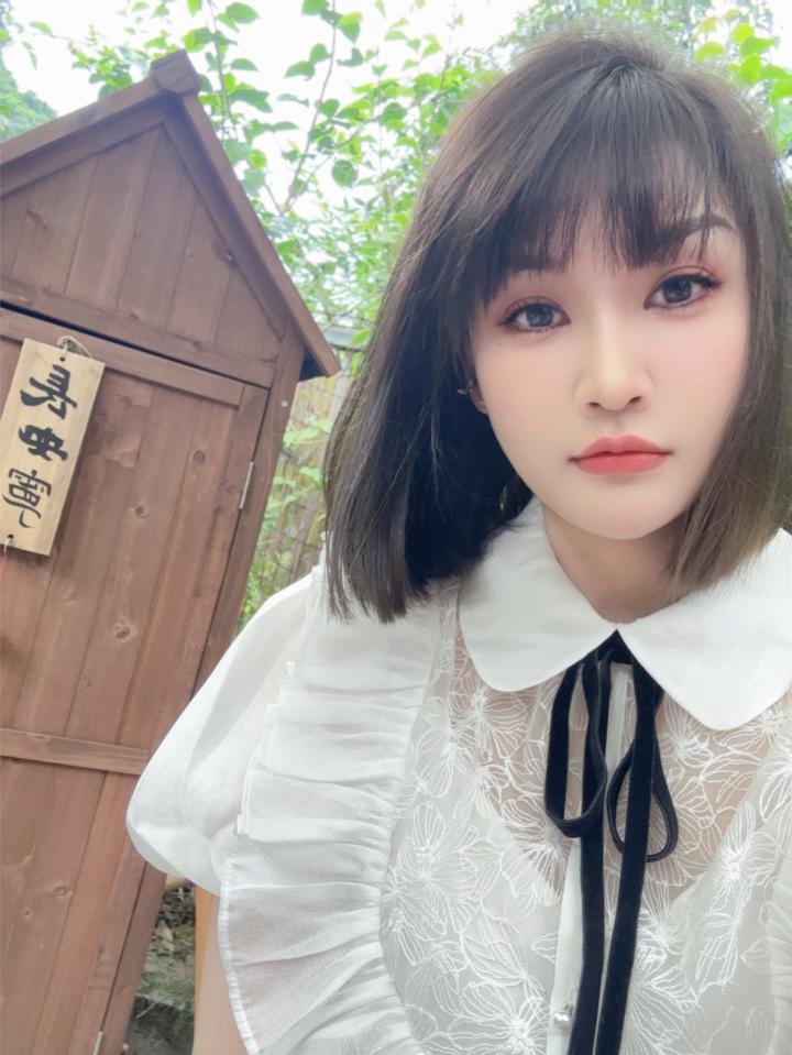 KLSouthgate诗诗 (3).jpg