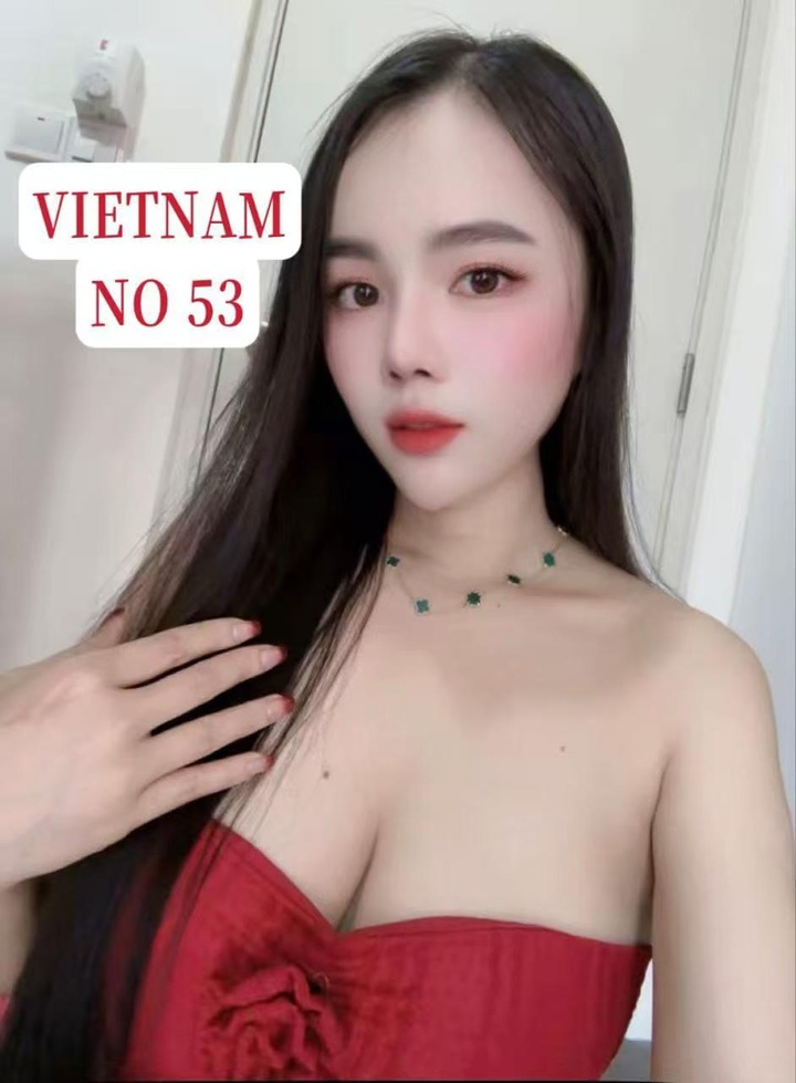 SA Crystal Hellen001.jpg